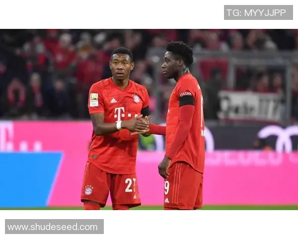 足球明星戴维斯在关键比赛中巧妙躲过红牌展现高超球技与冷静应对能力